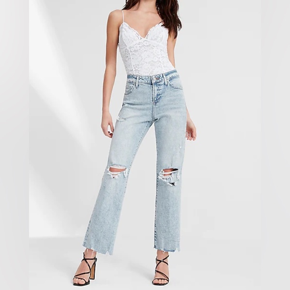 NWT Express ‘90s Ankle Boot Distressed Jean